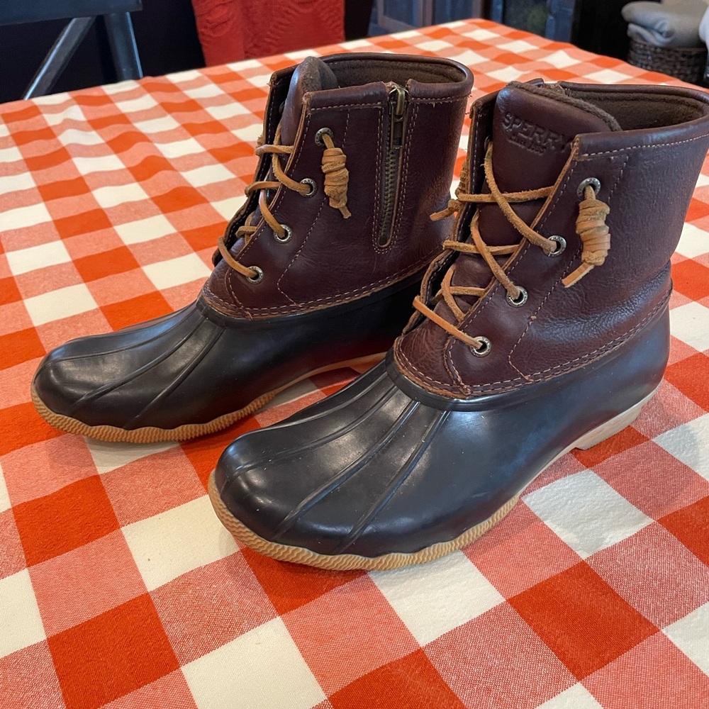 Women’s Sperry Duck Saltwater Boots 8.5